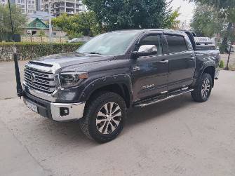 Toyota Tundra II Рестайлинг CrewMax 5.7 AT 4WD