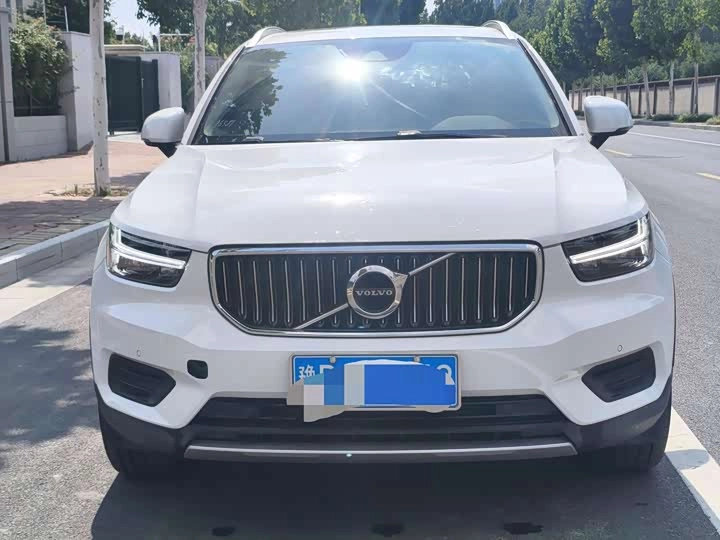 Volvo XC40 I 1.5 AT