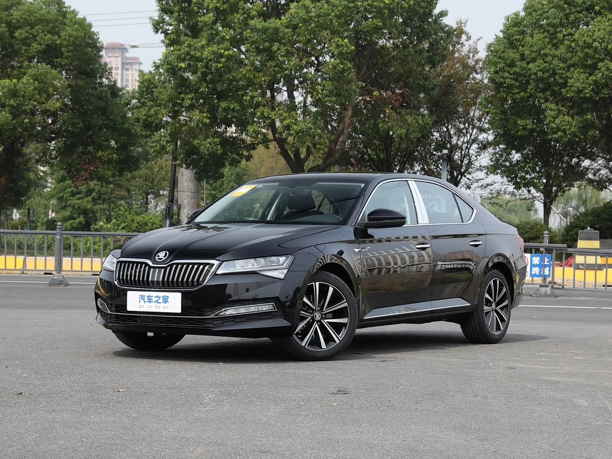 Skoda Superb III 2.0 AT