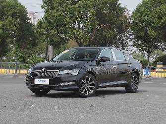 Skoda Superb III 2.0 AT