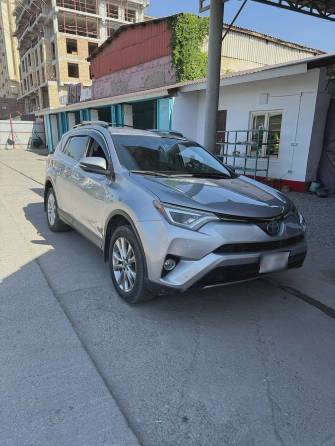 Toyota RAV4 IV (XA40) Рестайлинг 2.5hyb CVT 4WD