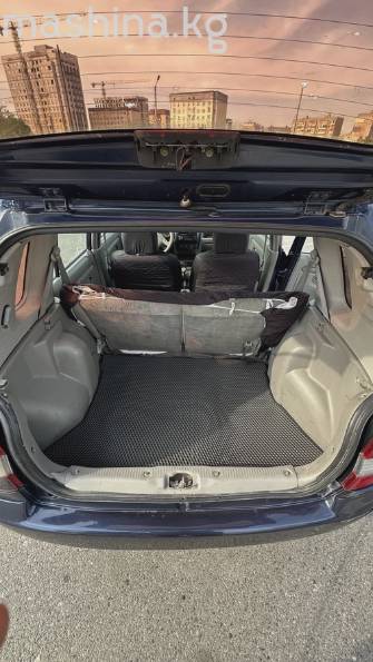 Mazda Demio I (DW) 1.3 MT
