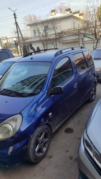 Toyota Yaris Verso 1.3 MT
