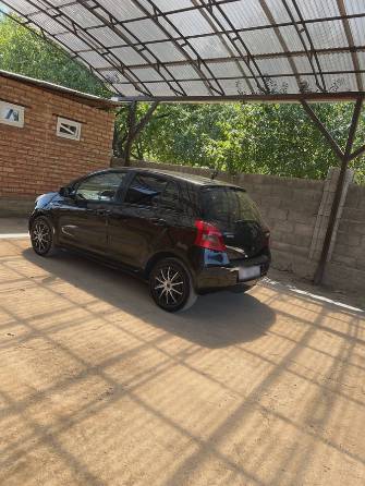 Toyota Yaris II 1.3 MT