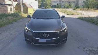Infiniti Q30 2.0 AMT