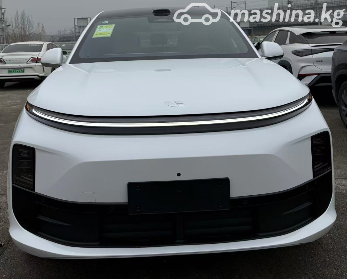 LiXiang L6 1.5hyb AT 4WD