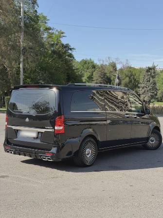 Mercedes-Benz V-Класс III (W447) Рестайлинг 250 длинный 2.0 AT