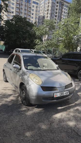 Nissan March III (K12) 1.2 AT