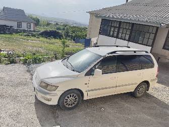 Mitsubishi Space Wagon III 2.4 AT