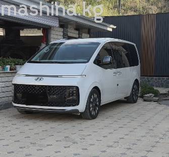 Hyundai Staria 2.2d AT 4WD
