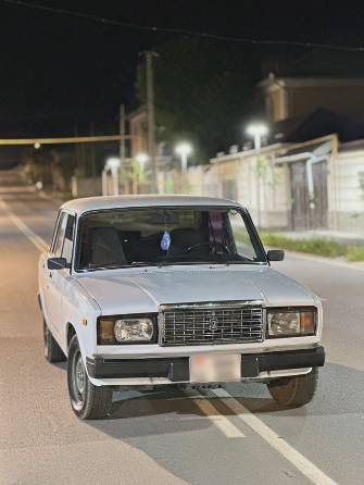 ВАЗ (Lada) 2107 21074-20 1.6 MT