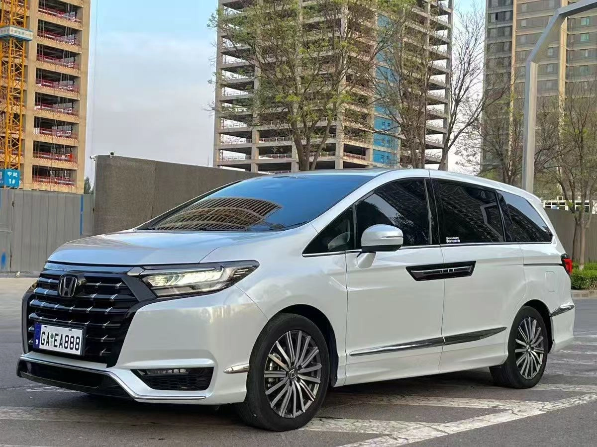 Honda Elysion (China Market) II Рестайлинг 2.0hyb CVT