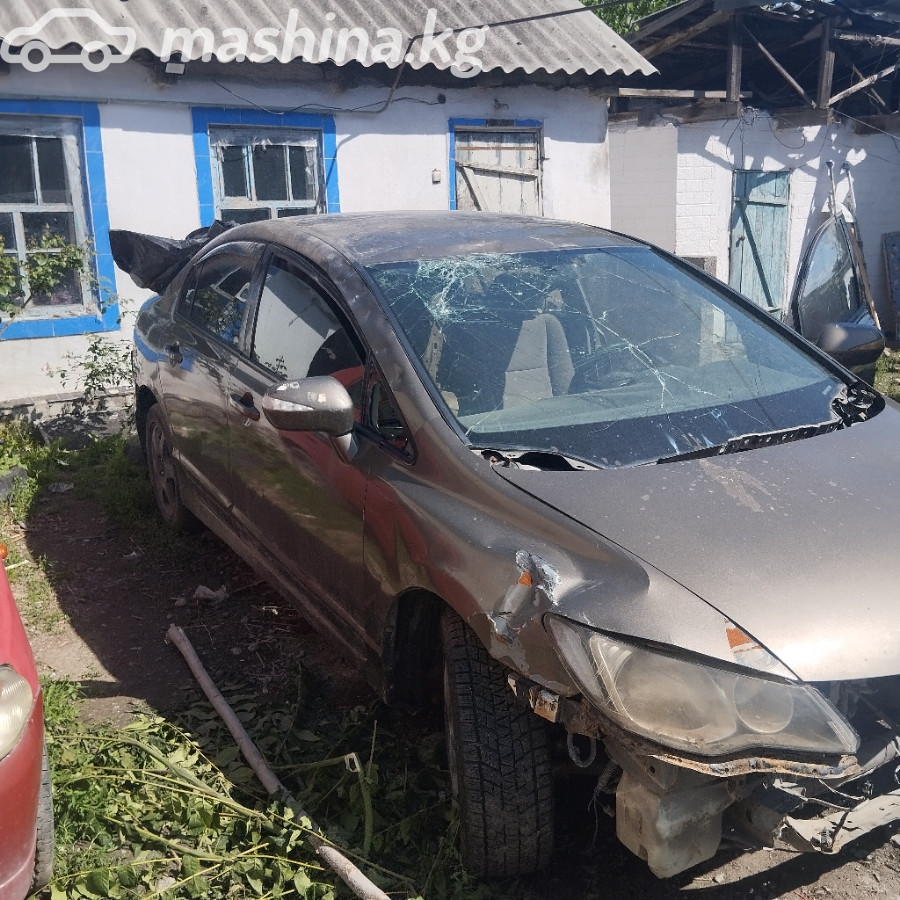 Honda Civic VIII 1.8 MT