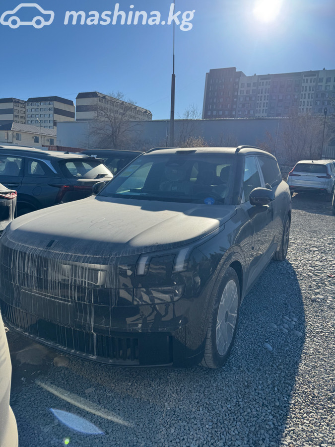Lynk & Co 900 2.0hyb AT 4WD