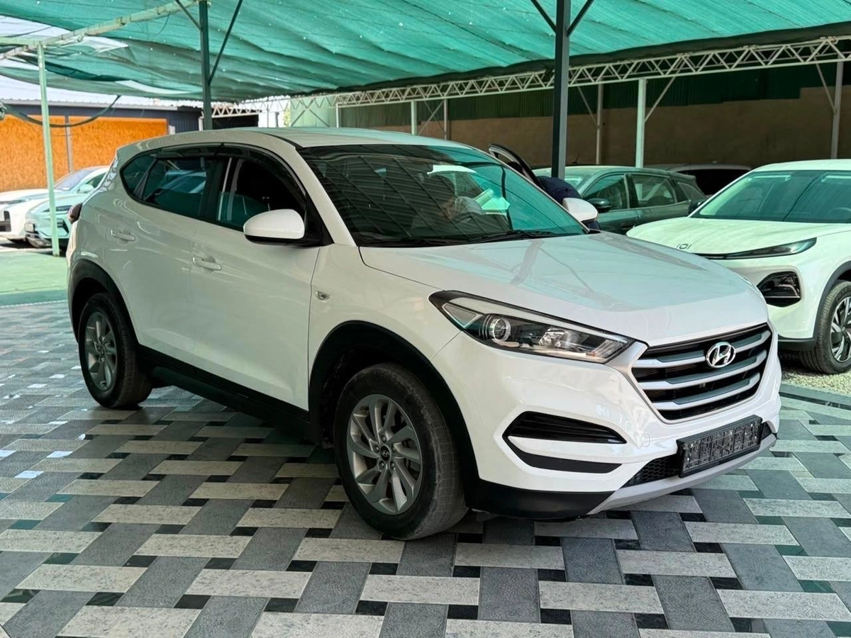 Hyundai Tucson III 2.0d AT