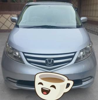 Honda Elysion I Рестайлинг 3.0 AT