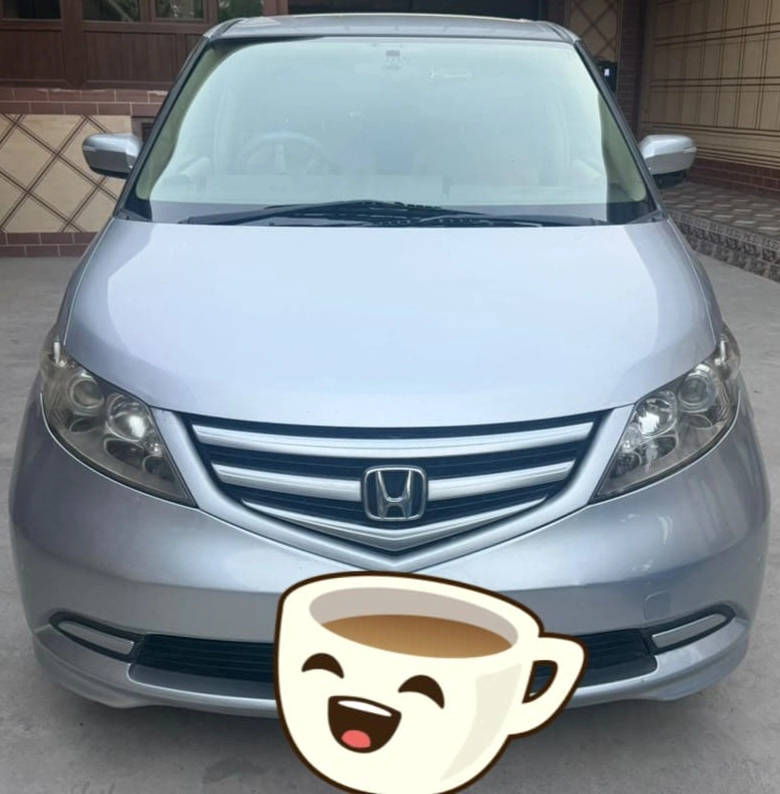 Honda Elysion I Рестайлинг 3.0 AT