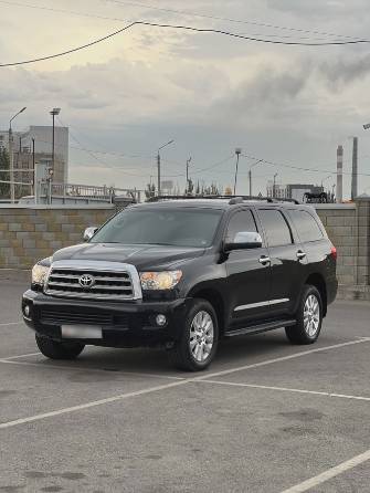 Toyota Sequoia II 5.7 AT 4WD