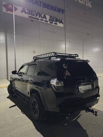 Toyota 4Runner V Рестайлинг 4.0 AT 4WD
