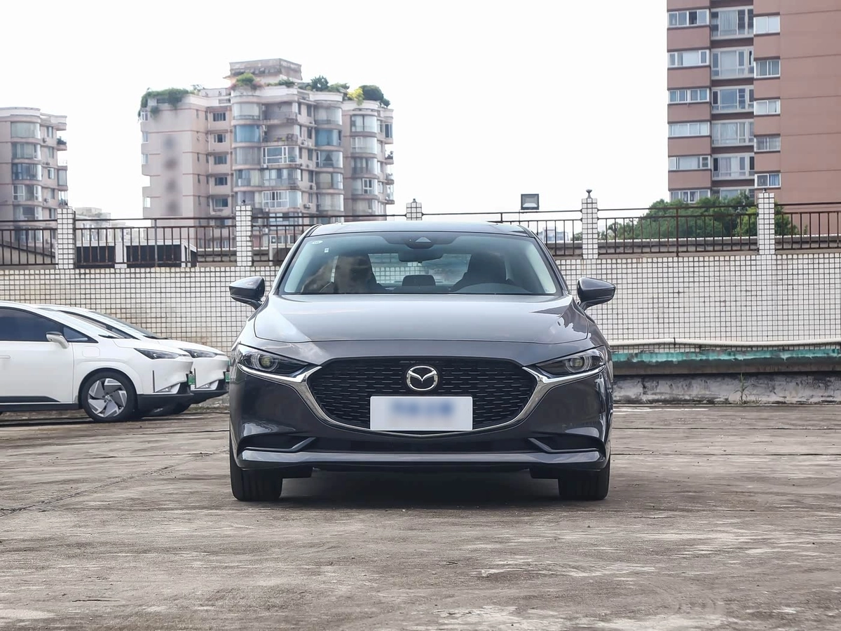 Mazda 3 IV (BP) 2.0 AT