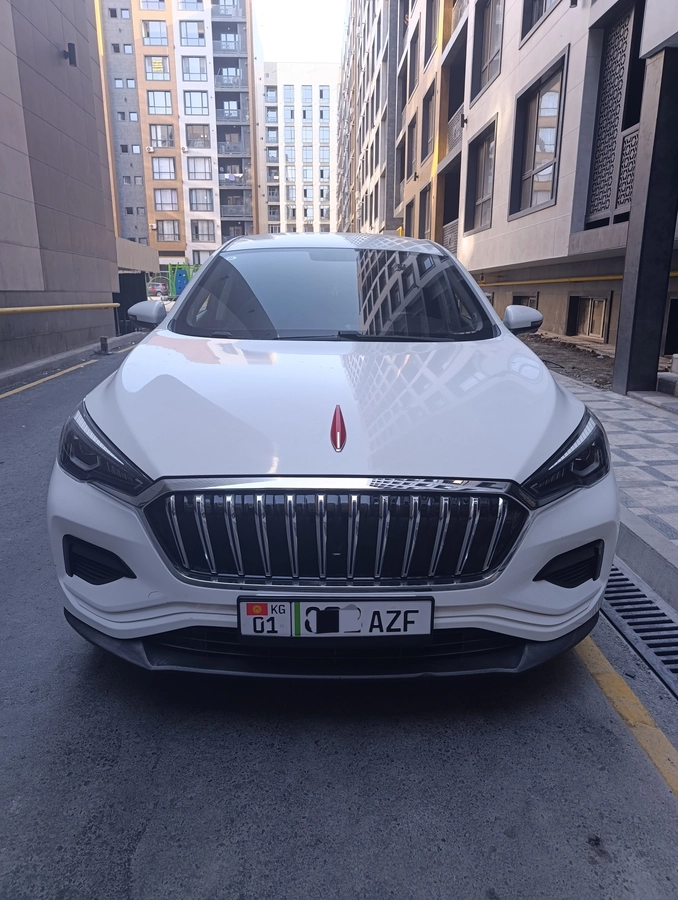 Hongqi E-HS3 Electro AT