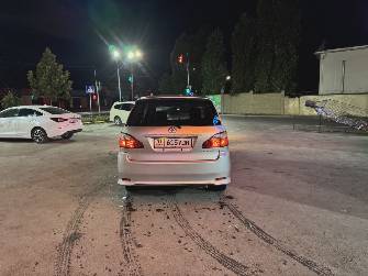 Toyota Ipsum II (M20) Рестайлинг 2.4 AT 4WD