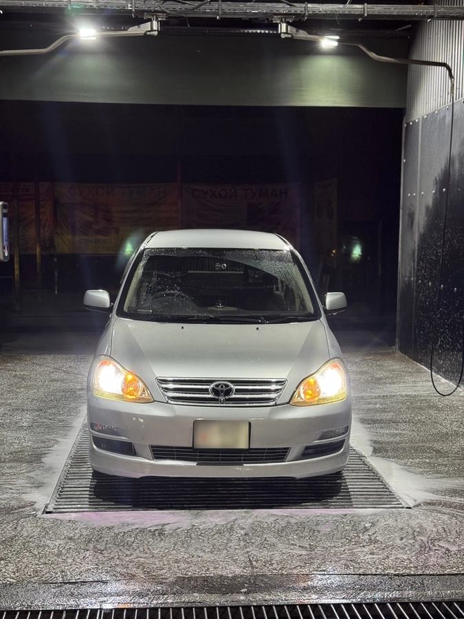 Toyota Ipsum II (M20) Рестайлинг 2.4 AT 4WD