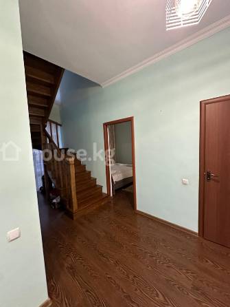 5-комн. кв., 157 м2