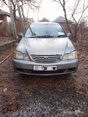 Toyota Gaia 2.0 AT