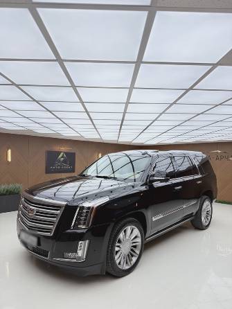 Cadillac Escalade IV 6.2 AT 4WD
