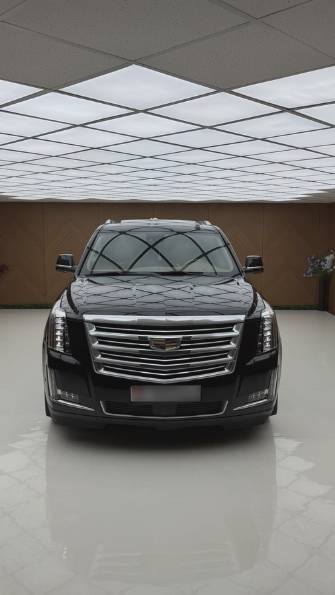 Cadillac Escalade IV 6.2 AT 4WD