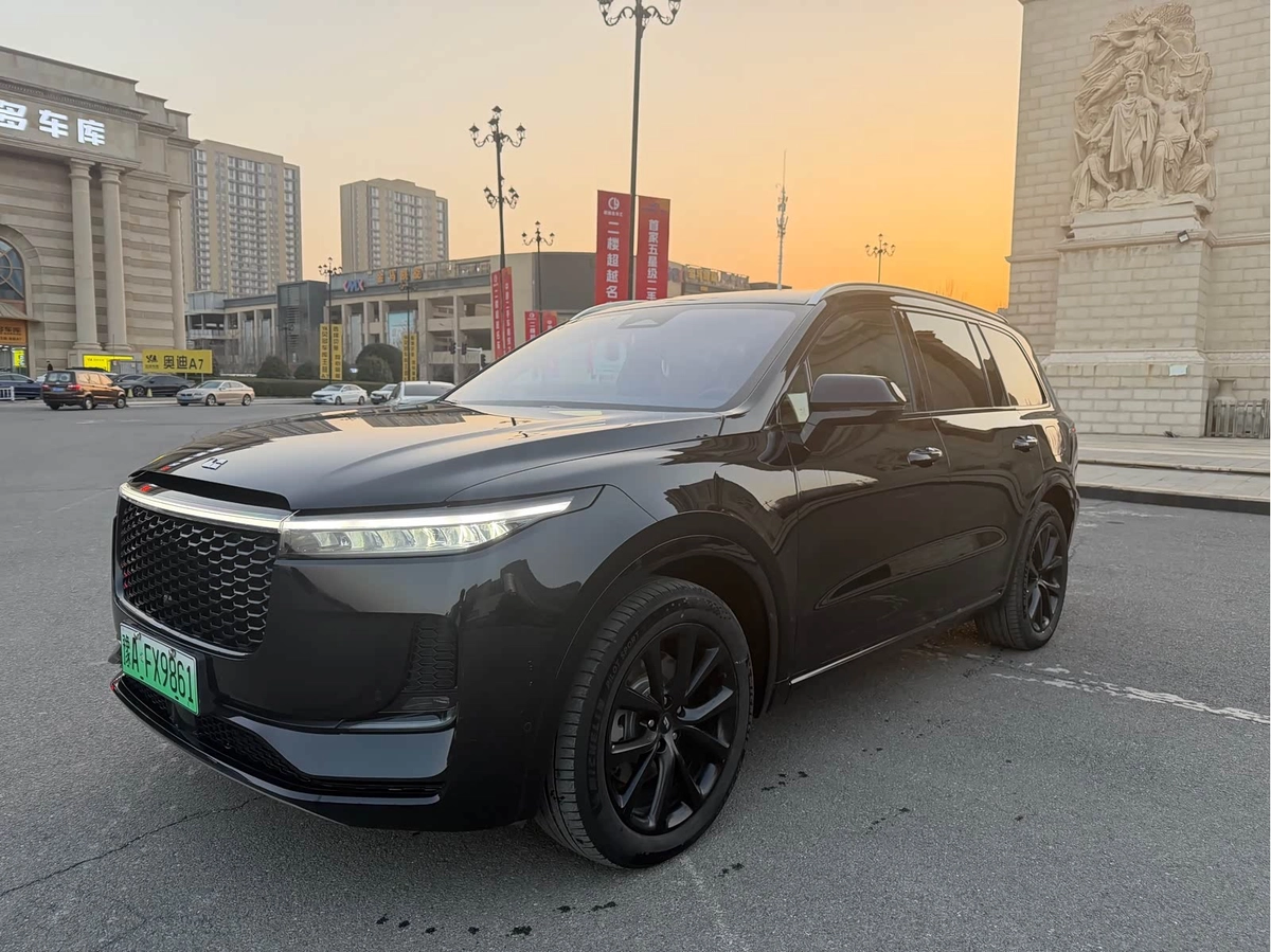 LiXiang One 1.2hyb CVT 4WD