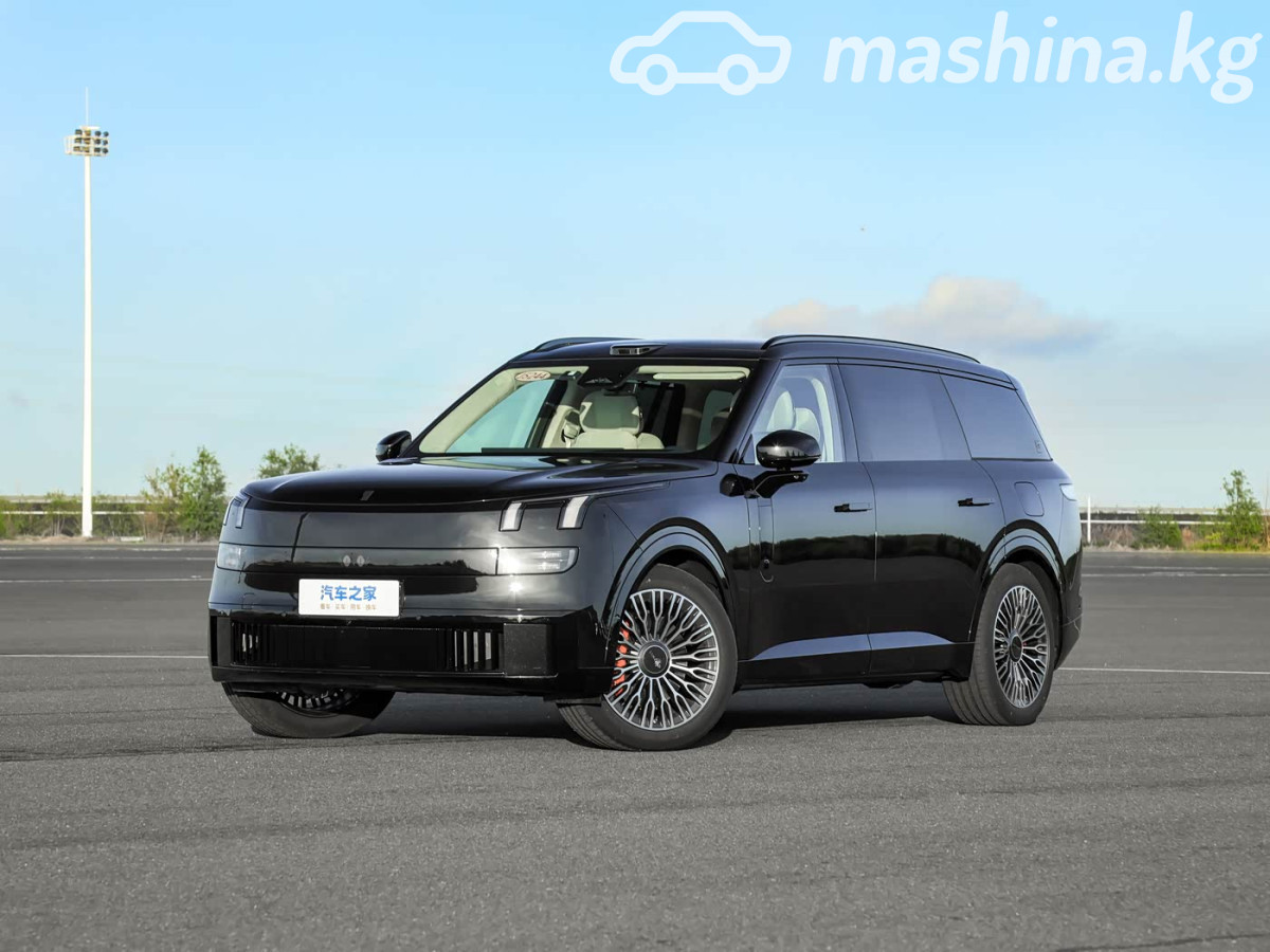 Lynk & Co 900 2.0hyb AT 4WD