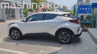 Toyota C-HR I Рестайлинг 1.2 CVT