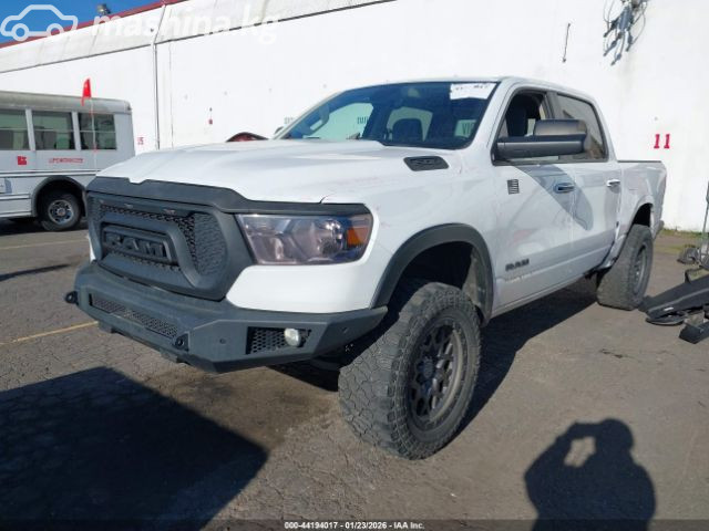 Открыть фото RAM 1500 V Crew Cab 3.0d AT 4WD