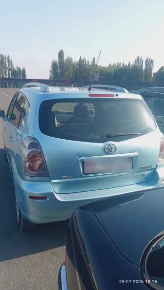 Toyota Corolla Verso I Рестайлинг 1.8 AT