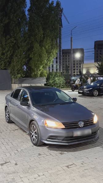 Volkswagen Jetta VI Рестайлинг 1.4 AT