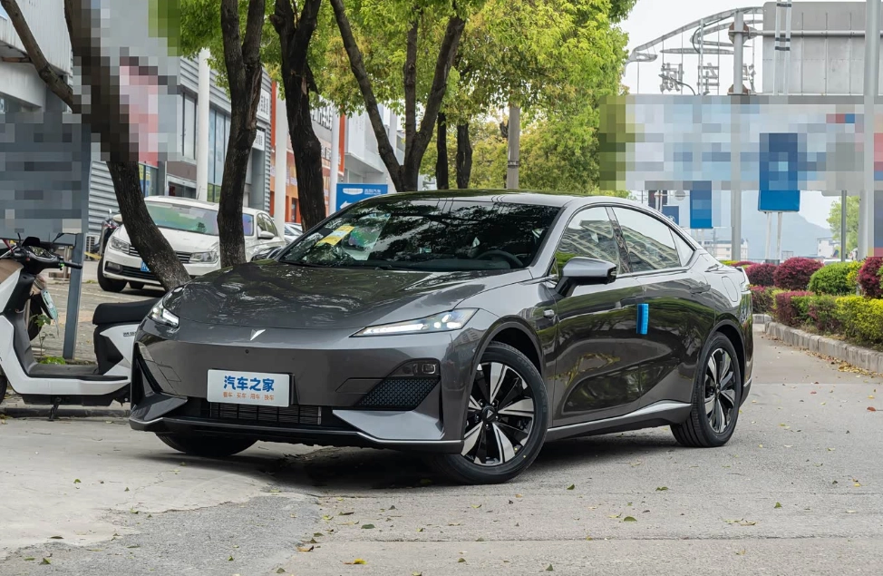 Changan Shenlan SL03 1.5hyb AT