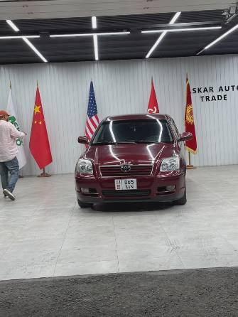 Toyota Avensis II Рестайлинг 1.8 MT