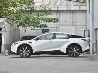 Toyota bZ5 Electro AT