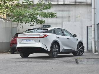 Toyota bZ5 Electro AT
