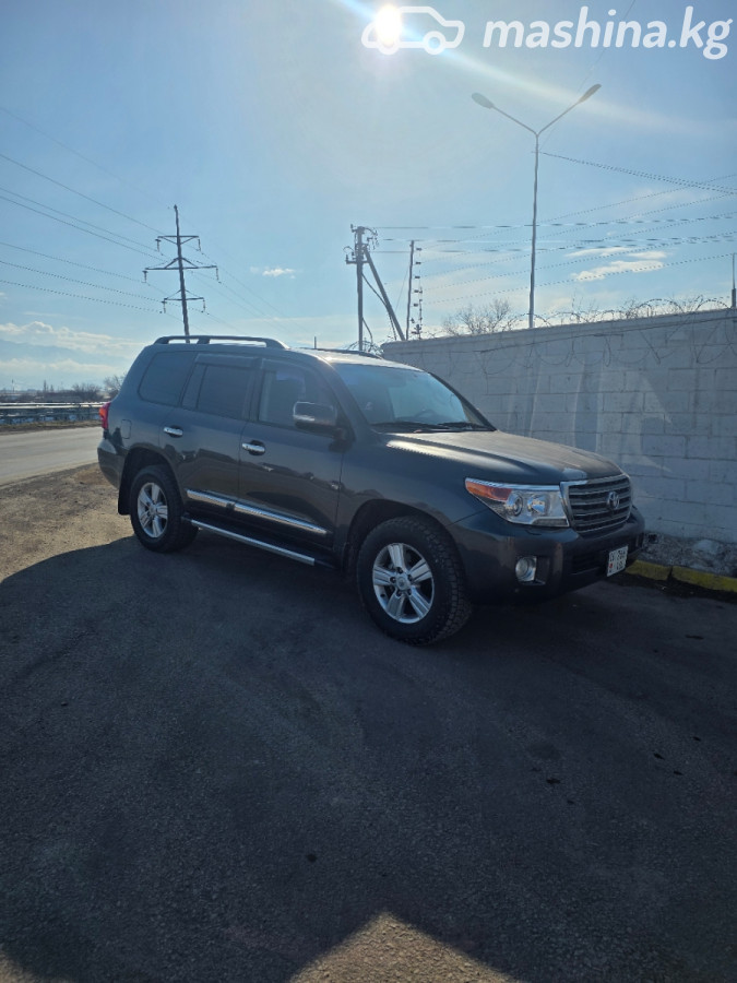 Открыть фото Toyota Land Cruiser 200 Series Рестайлинг 1 4.6 AT 4WD