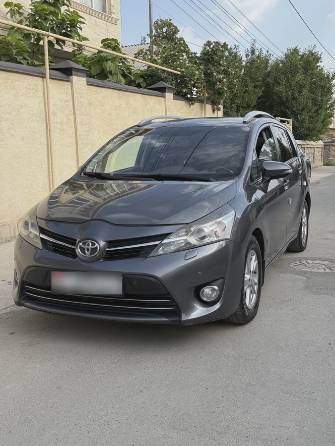 Toyota Verso I Рестайлинг 1.8 CVT