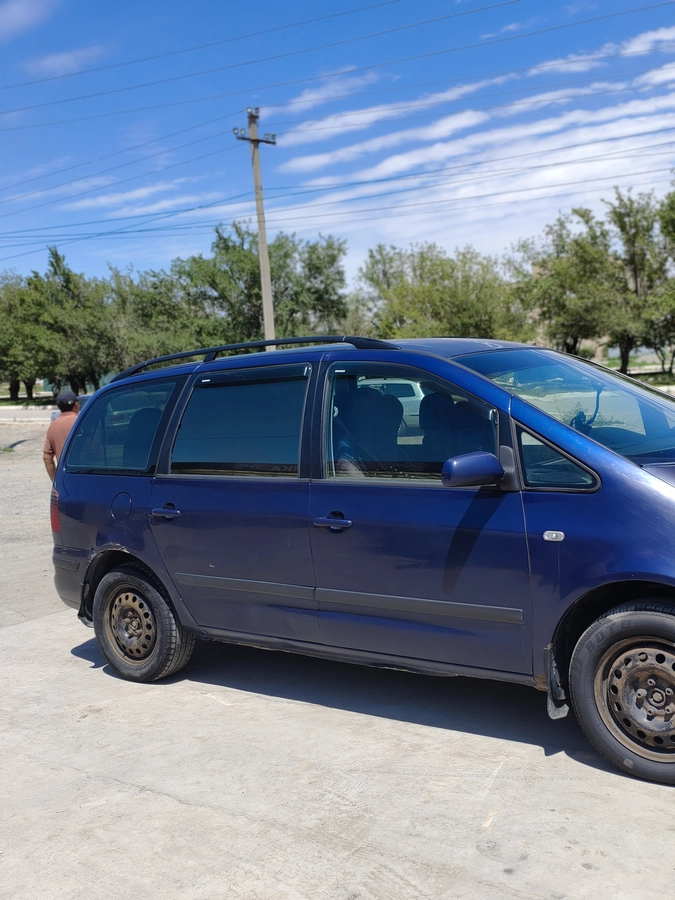Volkswagen Sharan I Рестайлинг 2.0 MT