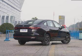 Volkswagen Lavida III Рестайлинг 1.5 AT