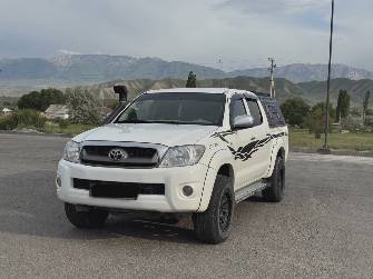Toyota Hilux VII 2.7 MT 4WD
