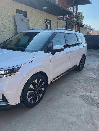 Kia Carnival IV 2.2d AT