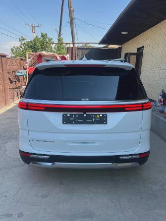Kia Carnival IV 2.2d AT