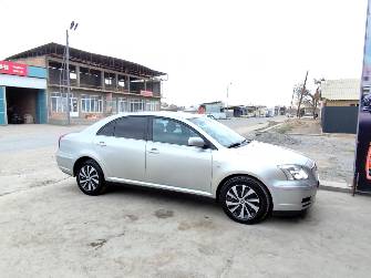Toyota Avensis II 1.8 MT