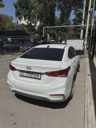 Hyundai Solaris II 1.6 AT